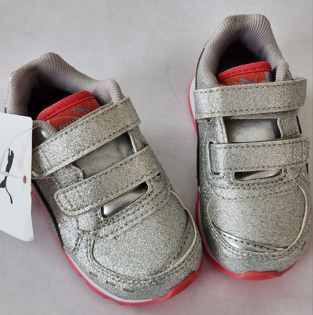 NWT || PUMA || Vista silver glitter, coral, velcro, size 5 baby, tennis shoes